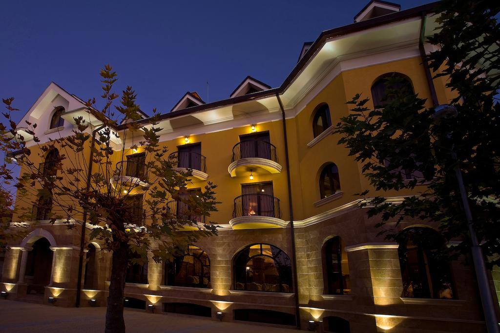 Hotel Chinar 히사랴 외부 사진